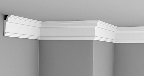 Плинтус Glanzepol GPX-03